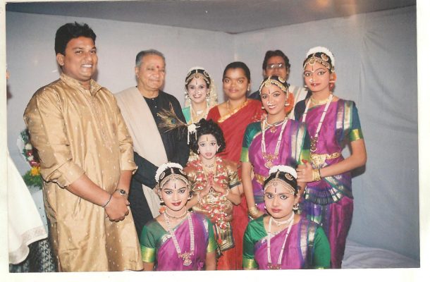 Shri .Hari Prasad Chaurasia Shri .Hari Prasad Chaurasia
